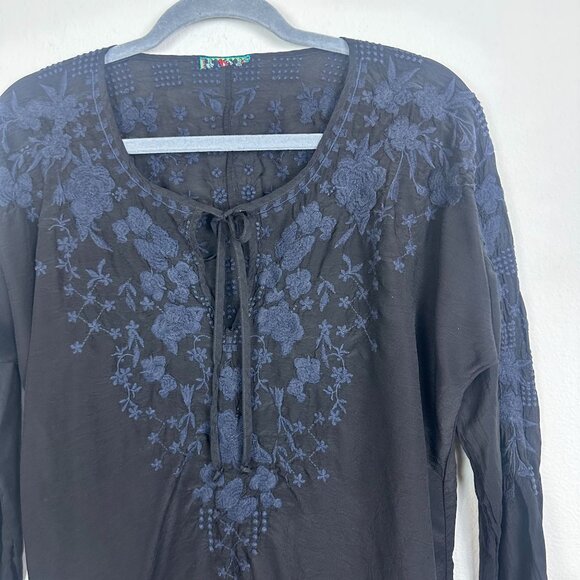 Johnny Was Black and Blue Floral Embroidered Blouse XS Boho Peasant Whismygoth D - Picture 2 of 7